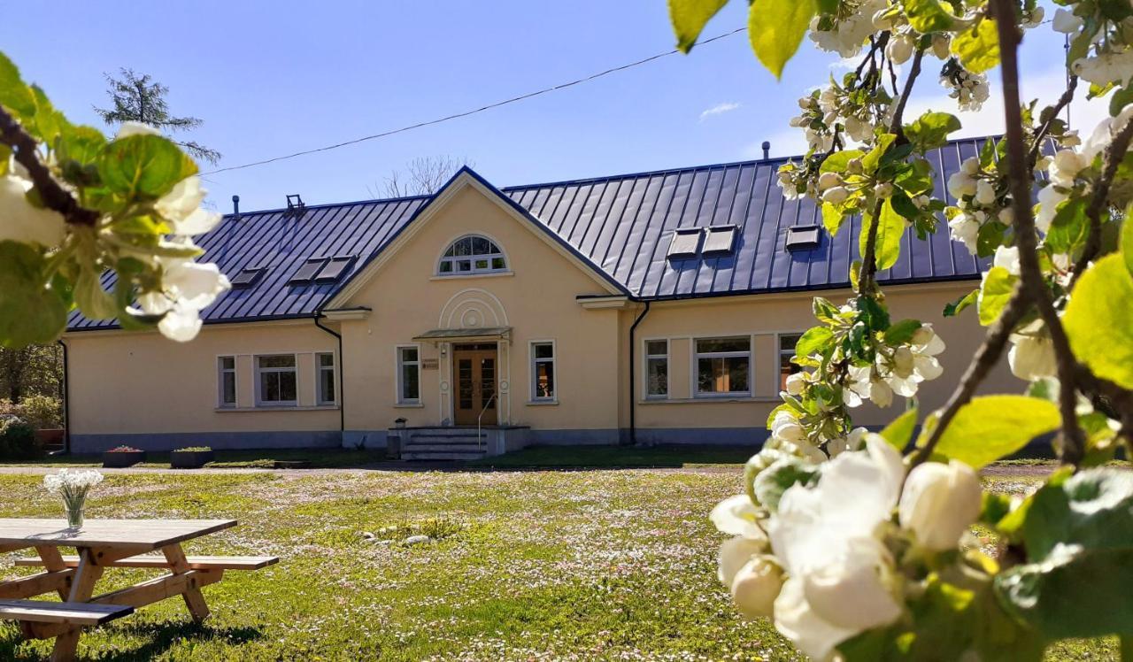 Kuelalistemaja Kukruse Residents Hotel Kohtla-Järve Екстериор снимка